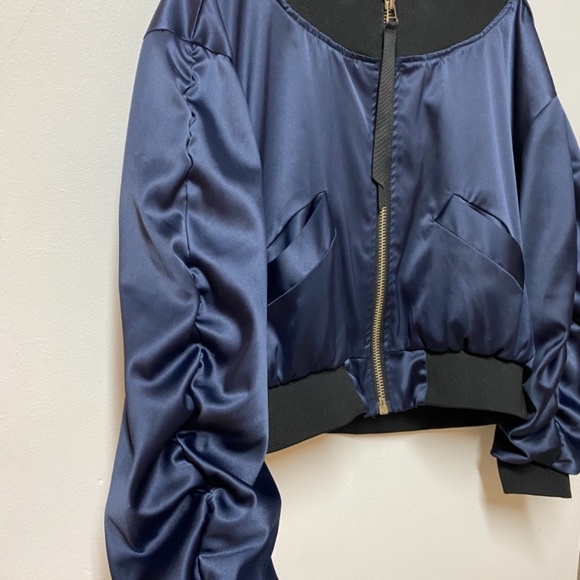 Satin jacket - Picture 3 of 5